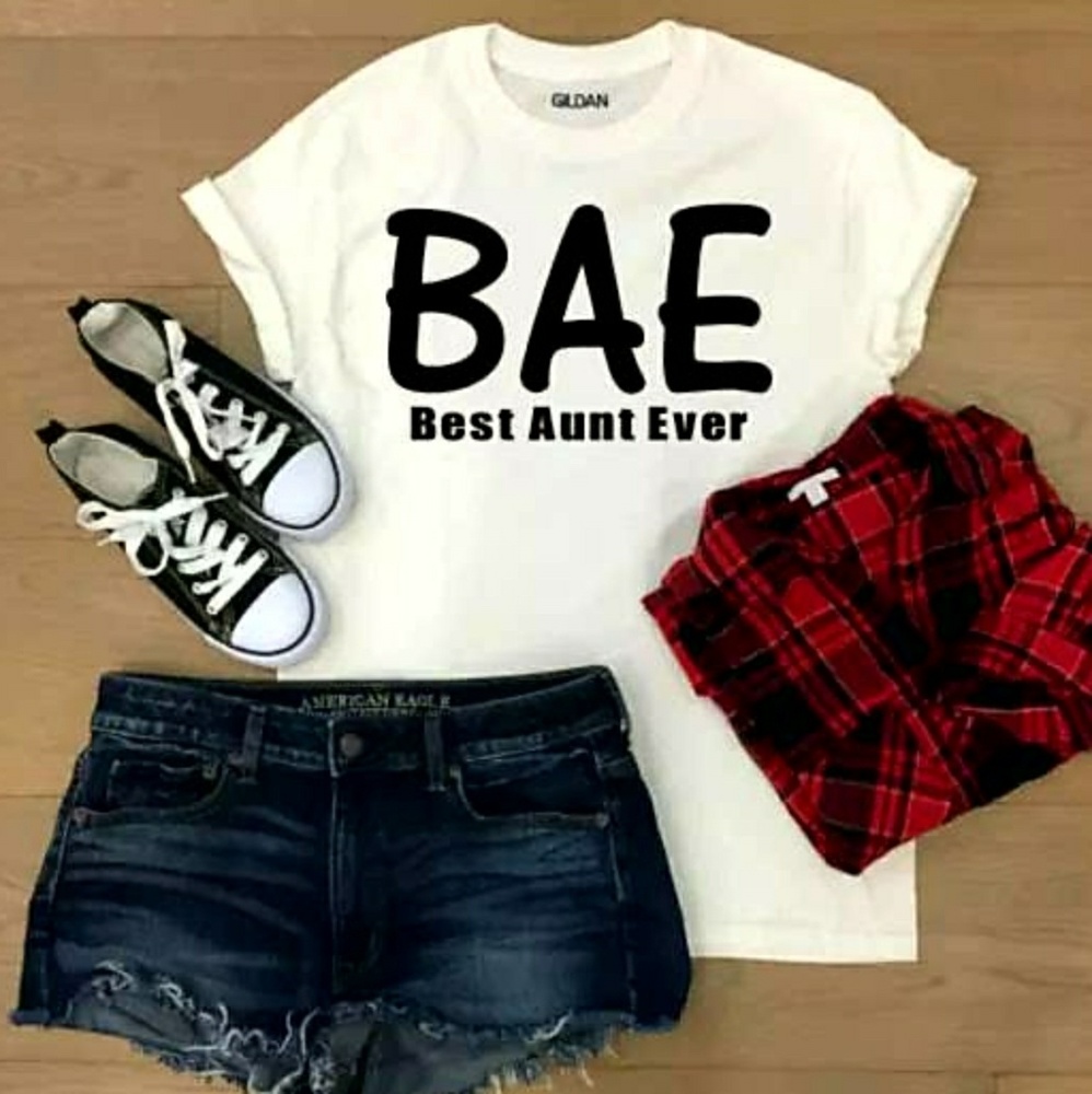 BAE Best Aunt Ever Graphic T Shirt